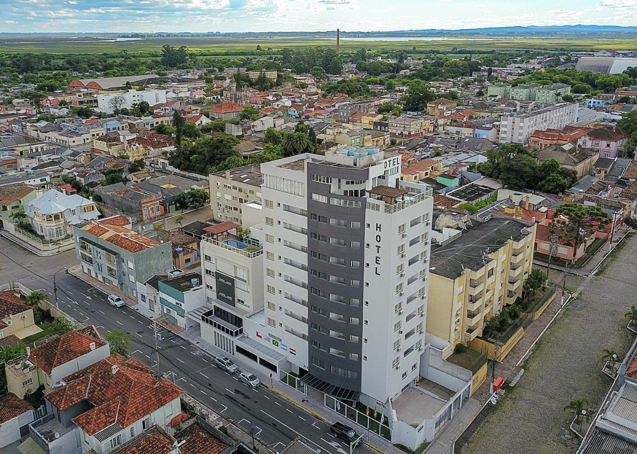 M Tower Hotel Pelotas Extérieur photo